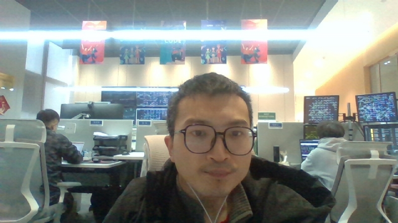 飞翔的蜻蜓的第一张照片--淮安相亲服务中心