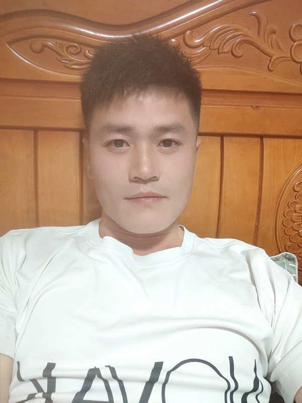 网球罗的第三张照片--淮安相亲服务中心