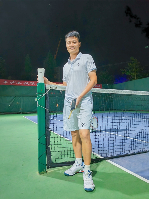 网球罗的第五张照片--淮安相亲服务中心