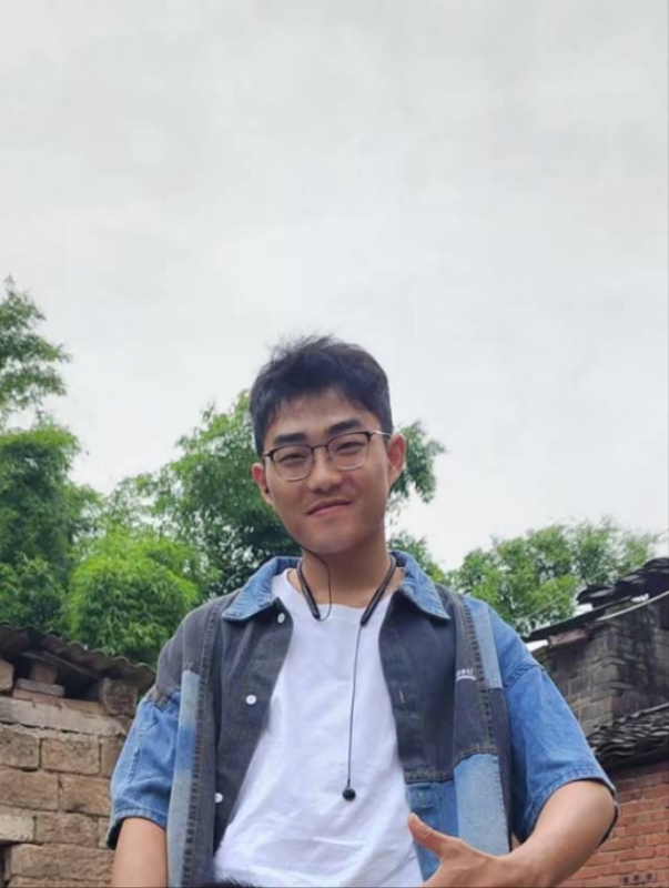 越努力越幸运的第一张照片--淮安相亲服务中心