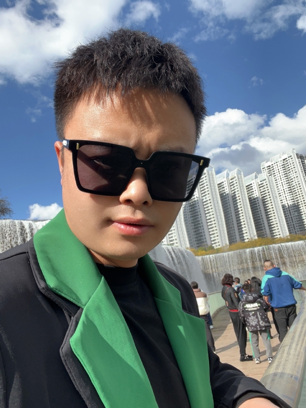 子阳的第一张照片--淮安相亲服务中心