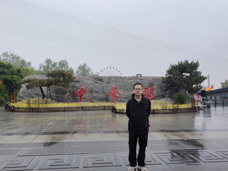 苏宾的第一张照片--淮安相亲服务中心