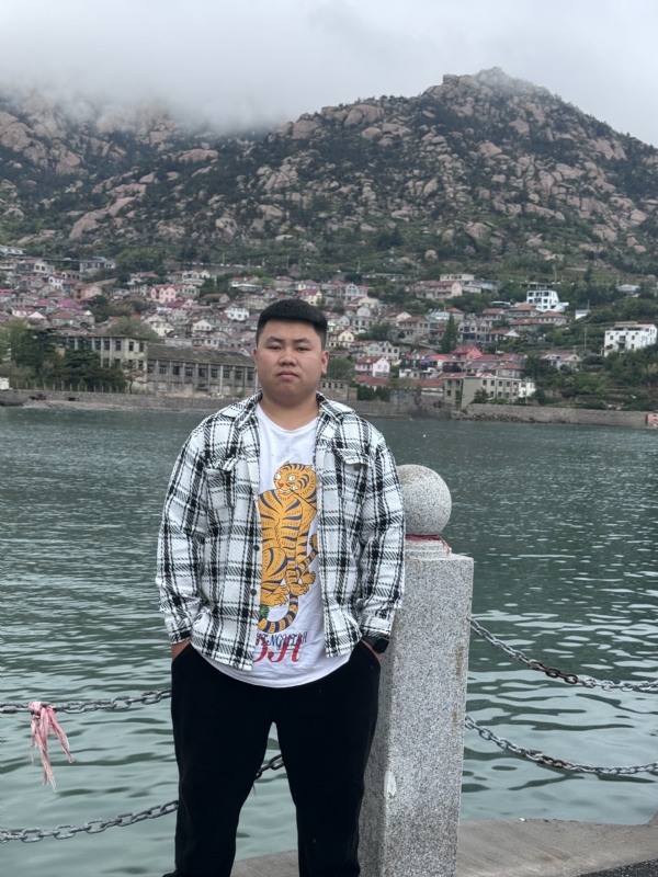 谨慎的第一张照片--淮安相亲服务中心