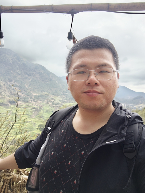 青山的第三张照片--淮安相亲服务中心