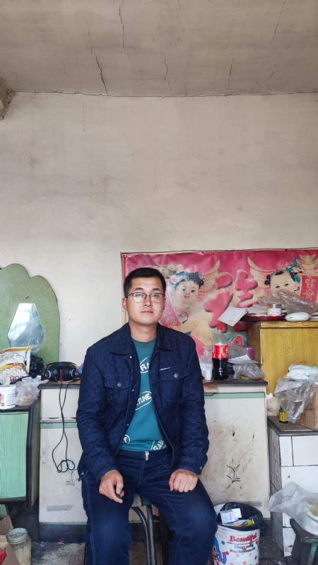 单身小王的第一张照片--淮安相亲服务中心