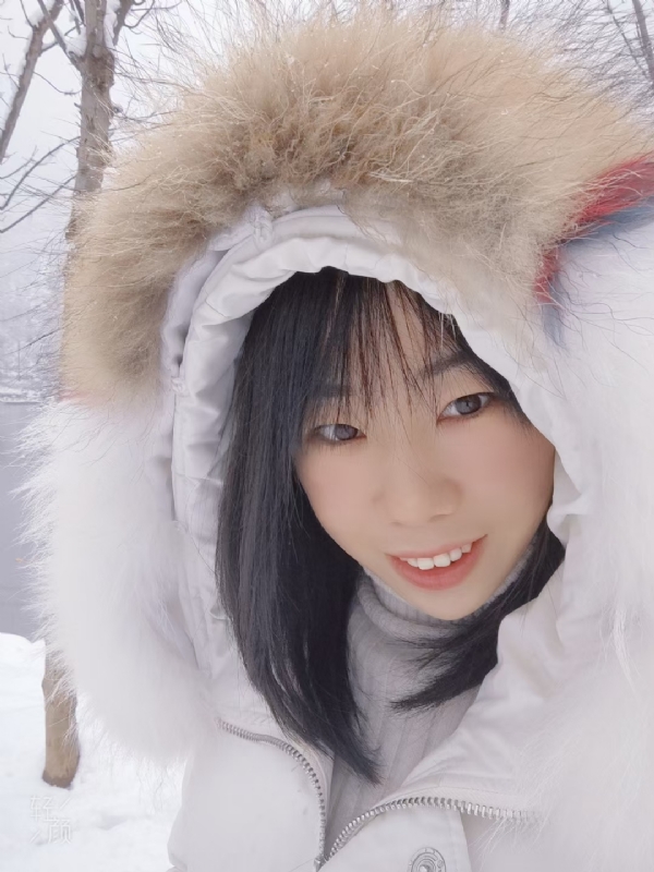 93年女会计的第一张照片--淮安相亲服务中心