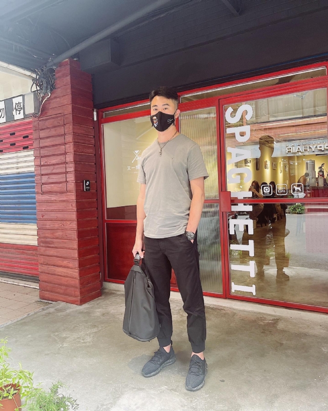 酒商安迪的第一张照片--淮安相亲服务中心