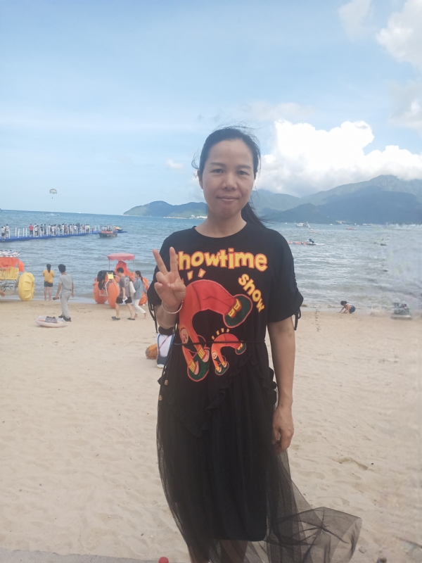 容容的第一张照片--淮安相亲服务中心