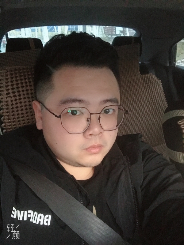 欢笑的第一张照片--淮安相亲服务中心