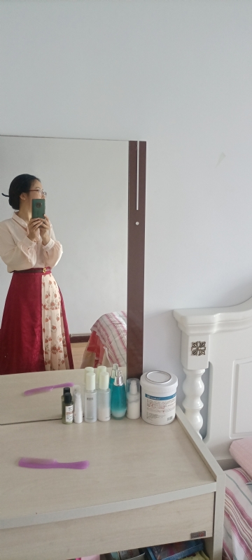 伊落梅雪笺的第一张照片--淮安相亲服务中心