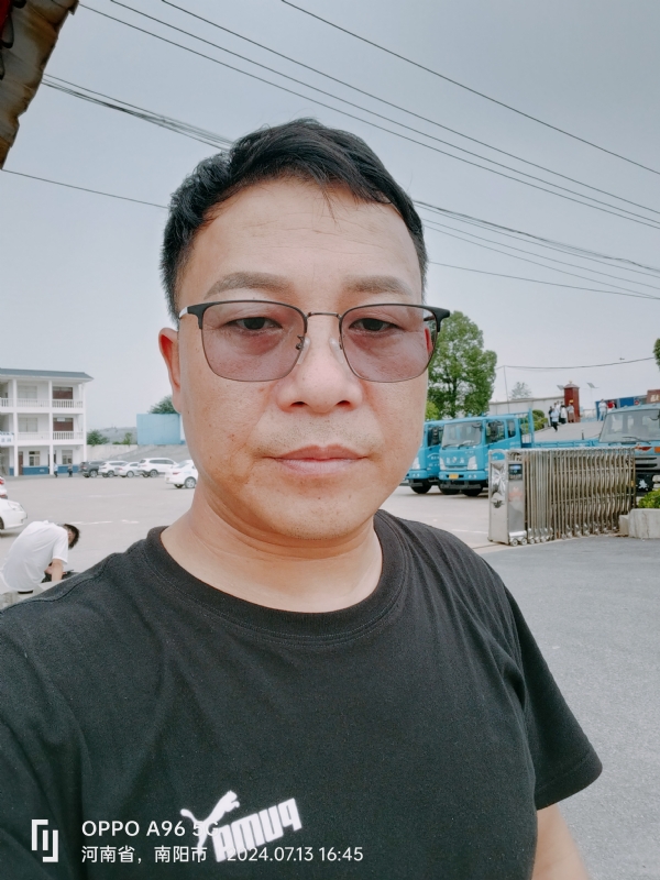 楚辞的第二张照片--淮安相亲服务中心