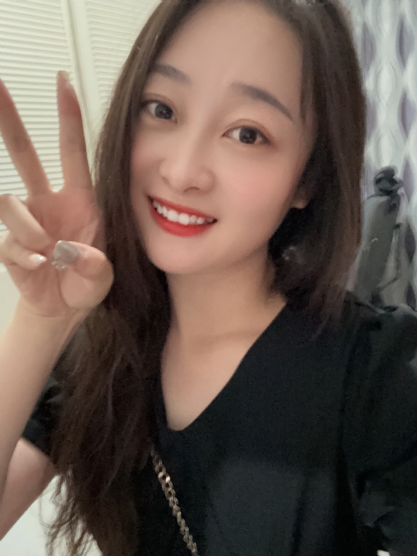 草莓的第一张照片--淮安相亲服务中心