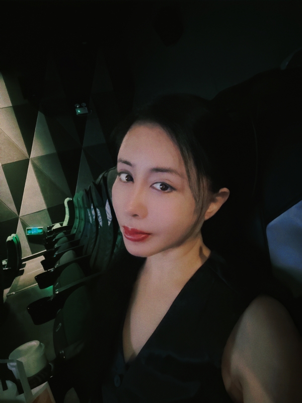 Moon的第一张照片--淮安相亲服务中心