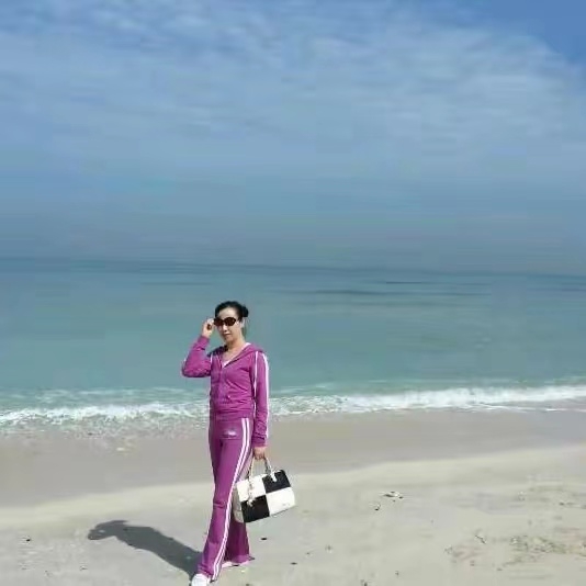 红红的第一张照片--淮安相亲服务中心