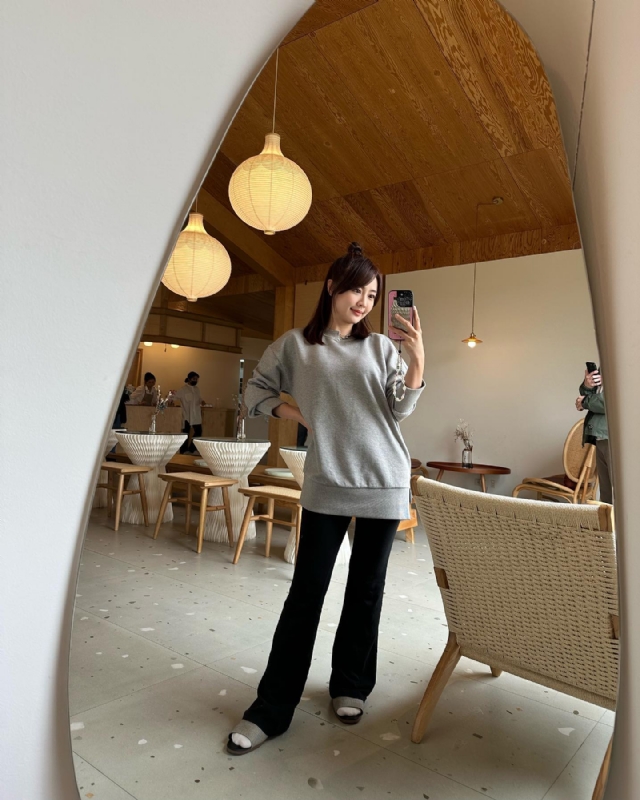 蓝色天空的第二张照片--淮安相亲服务中心