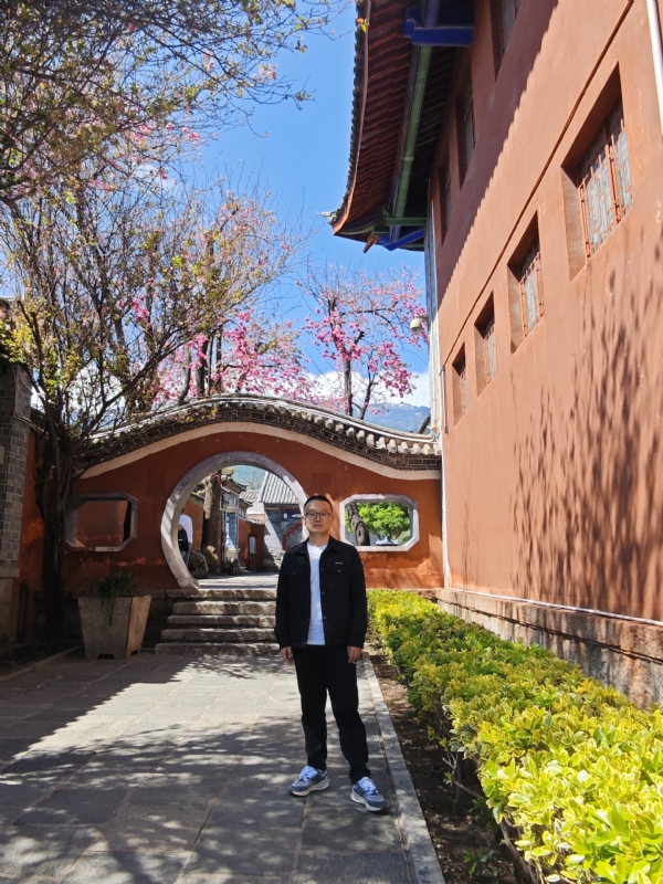 简单的第一张照片--淮安相亲服务中心