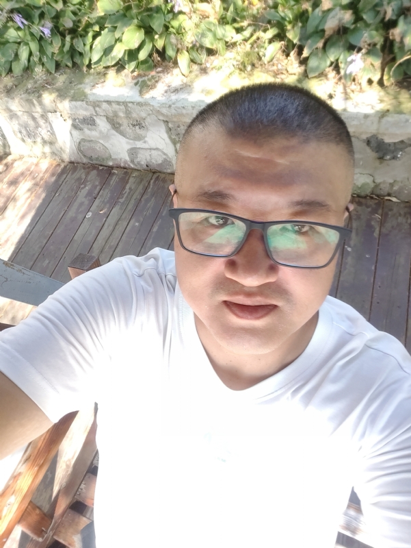 羊十八的第一张照片--淮安相亲服务中心