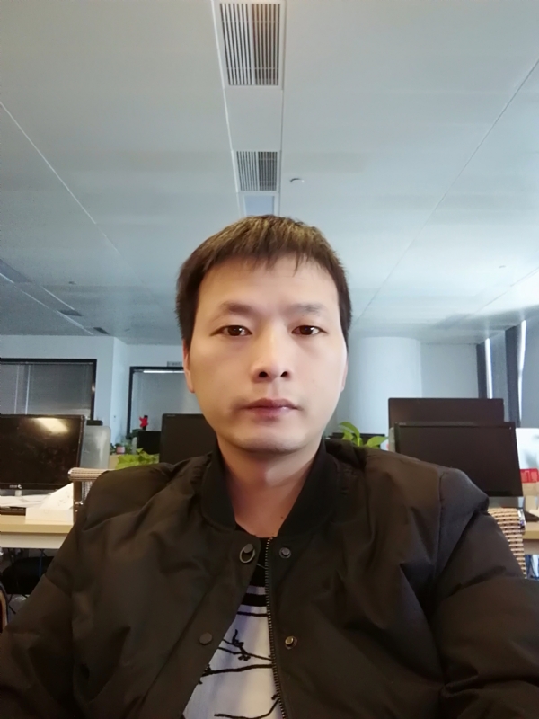 刘堃的第一张照片--淮安相亲服务中心