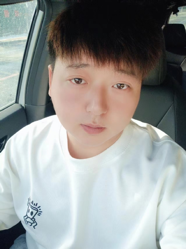 可乐加冰的第一张照片--淮安相亲服务中心