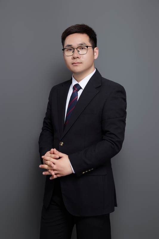 认真的第一张照片--淮安相亲服务中心