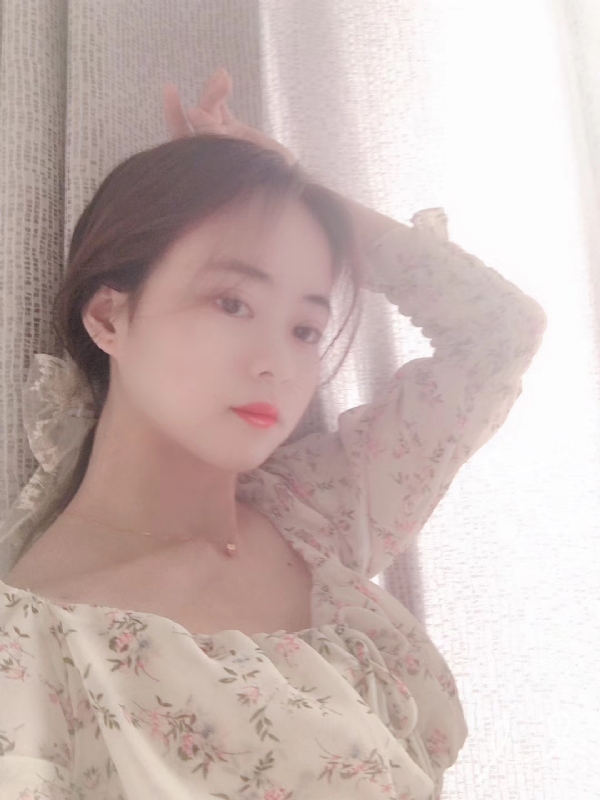 泡芙的第五张照片--淮安相亲服务中心