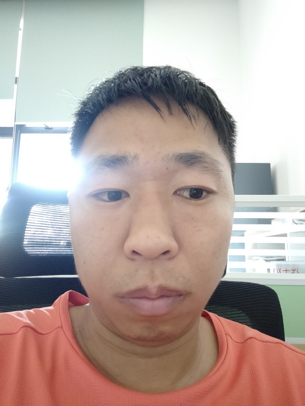 龚先生的第一张照片--淮安相亲服务中心