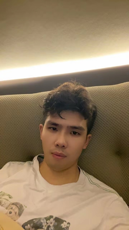 阿龙设计师的第一张照片--淮安相亲服务中心