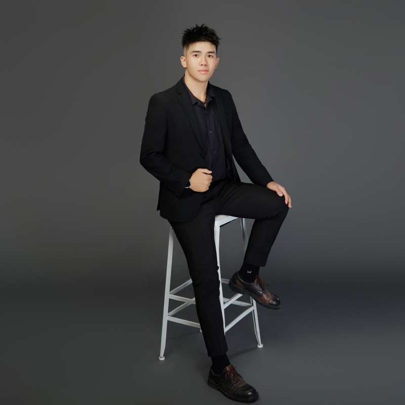 阿龙设计师的第五张照片--淮安相亲服务中心