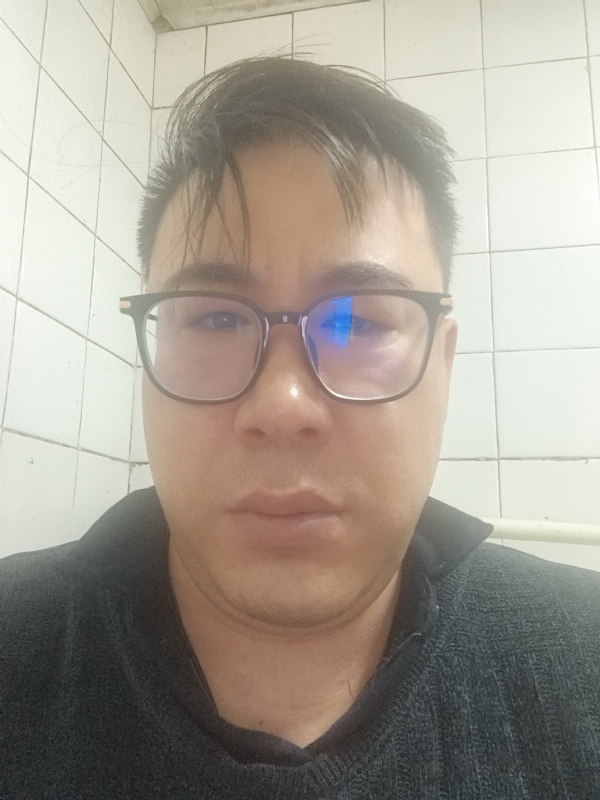 迷失自我的第一张照片--淮安相亲服务中心