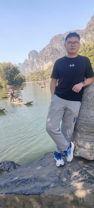 受过伤的狼的第二张照片--淮安相亲服务中心