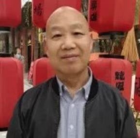 教师作家诗人的第一张照片--淮安相亲服务中心