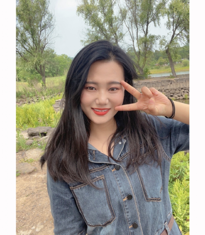 月亮的第一张照片--淮安相亲服务中心