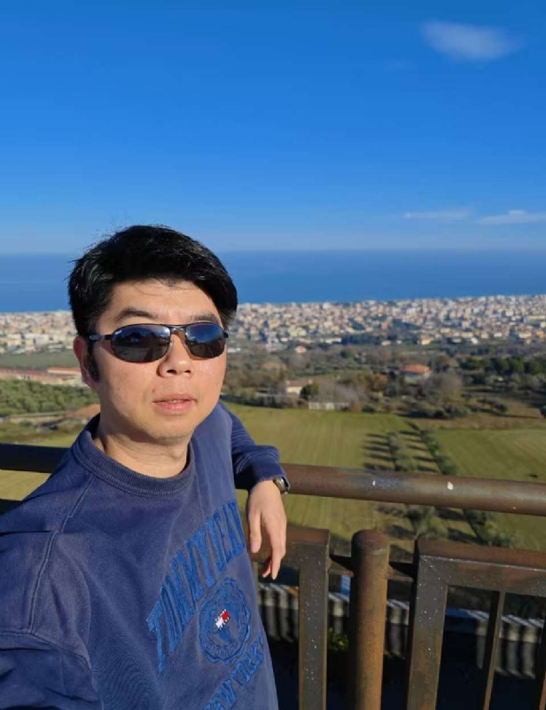 平心静气的第一张照片--淮安相亲服务中心