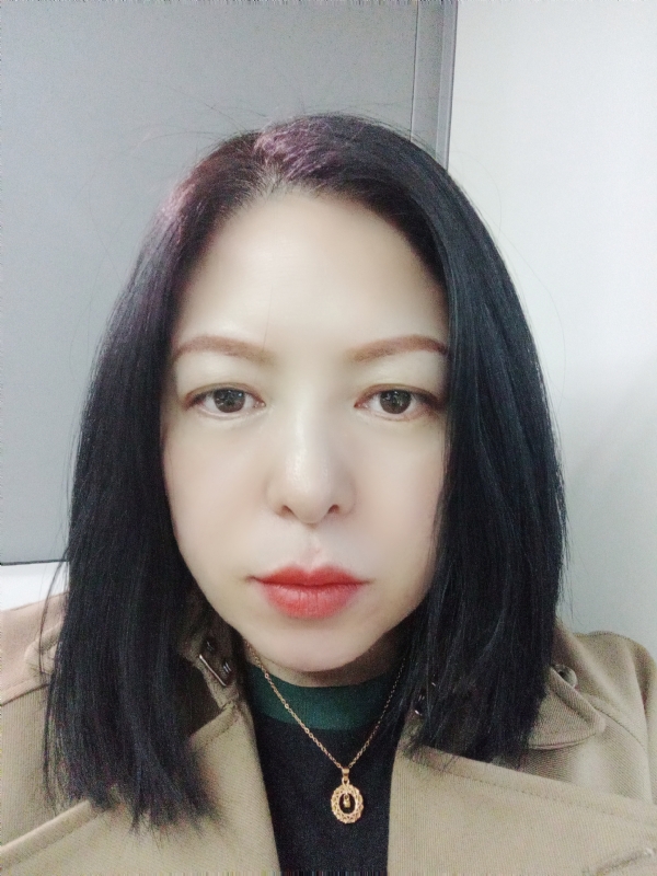 尘颜的第一张照片--淮安相亲服务中心