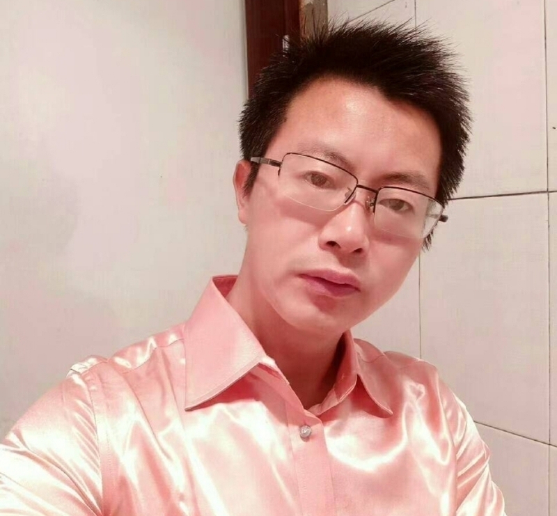 亮亮的第一张照片--淮安相亲服务中心