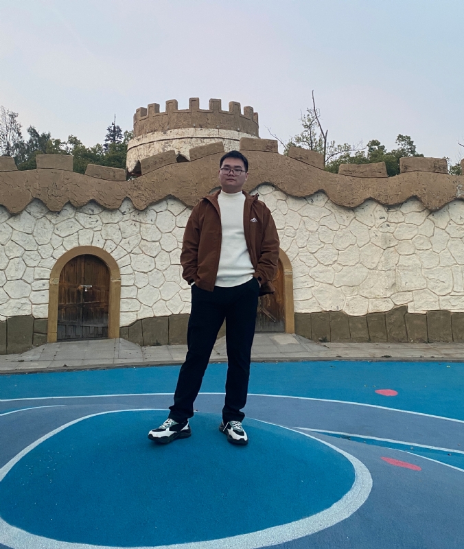 秦长风的第一张照片--淮安相亲服务中心