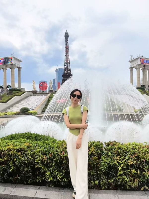 秋风落叶的第一张照片--淮安相亲服务中心