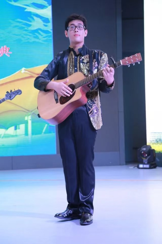 一叶知秋ZG的第一张照片--淮安相亲服务中心