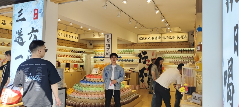 lilili109y的第三张照片--淮安相亲服务中心