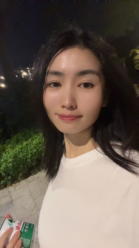 pan的第一张照片--淮安相亲服务中心