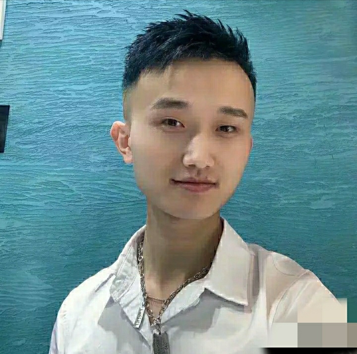 小哥哥的第一张照片--淮安相亲服务中心