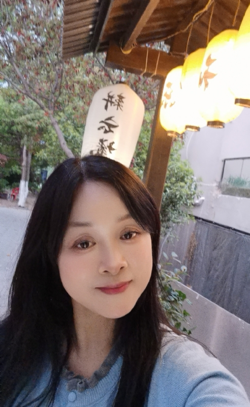 伊伊的第一张照片--淮安相亲服务中心