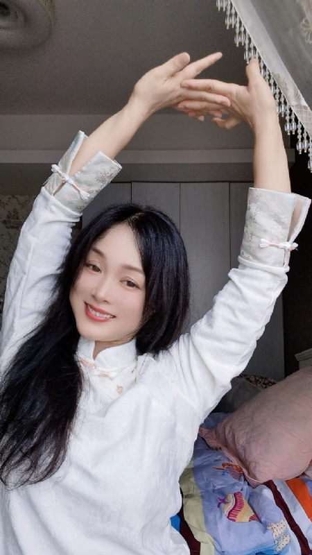 伊伊的第四张照片--淮安相亲服务中心