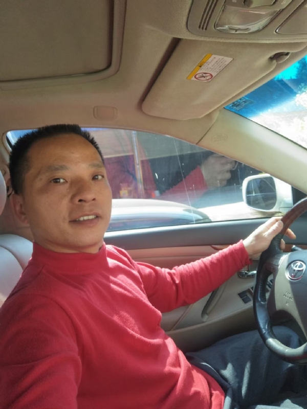 真诚征婚的第三张照片--淮安相亲服务中心