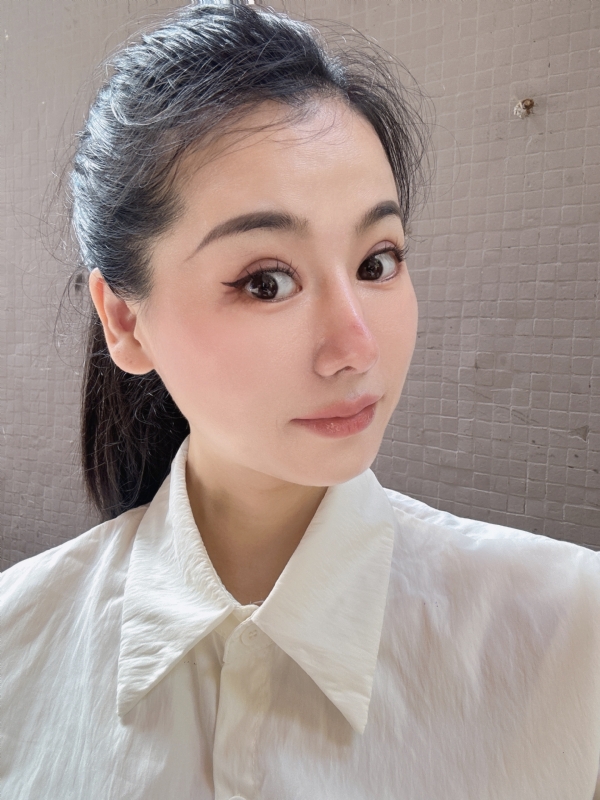 金莉的第二张照片--淮安相亲服务中心