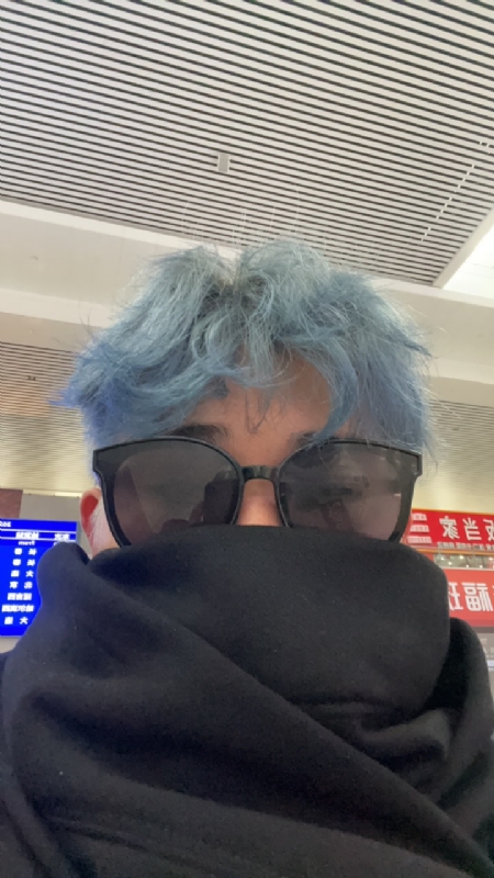 平行线的第二张照片--淮安相亲服务中心