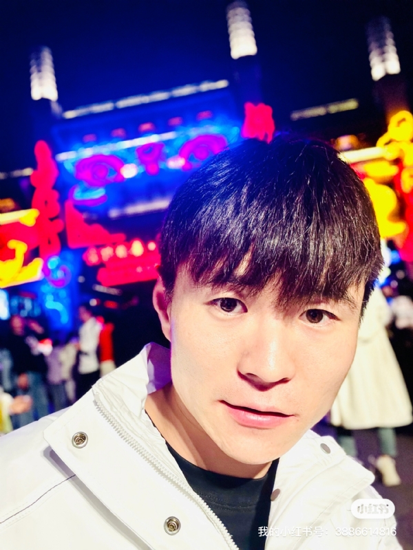 两年又三年的第二张照片--淮安相亲服务中心