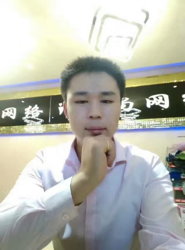 沉默寡言的第一张照片--淮安相亲服务中心