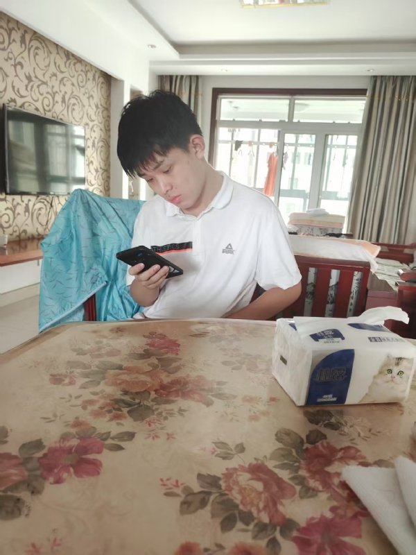 铁在烧的第一张照片--淮安相亲服务中心