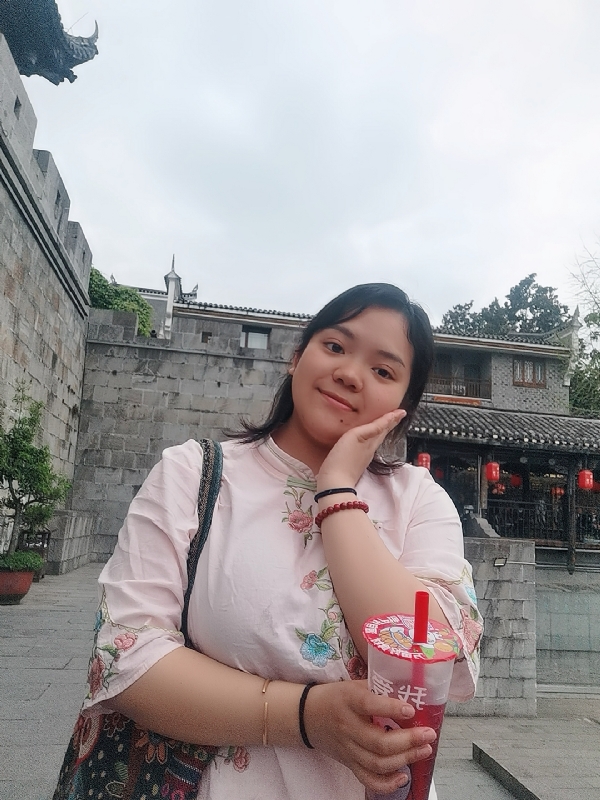 敏兮小沫的第二张照片--淮安相亲服务中心